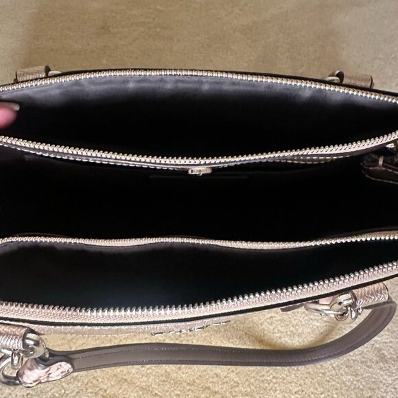 Coach Brooke Carryall - Gold - Picture 5 of 10